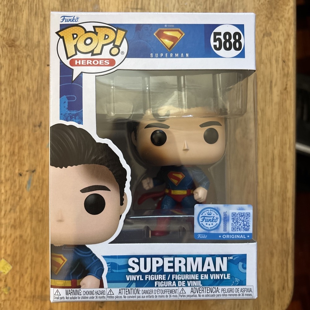 Battle Damaged Superman Funko Pop #588 Movies DC Comics - Exclusive - NIB